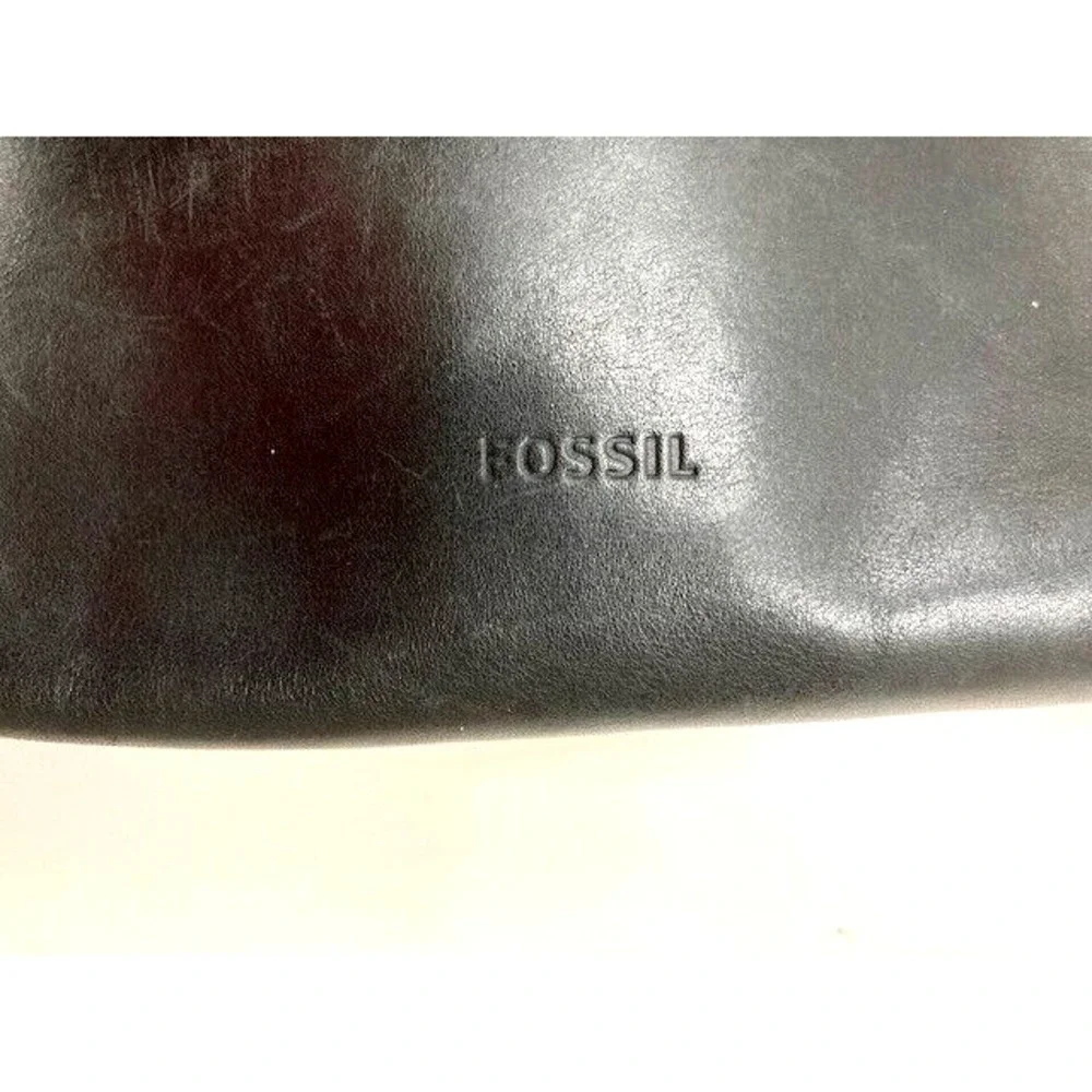 Fossil Emma EW Crossbody Bag Genuine Leather Black w/Gold Keychain pre-owned‎